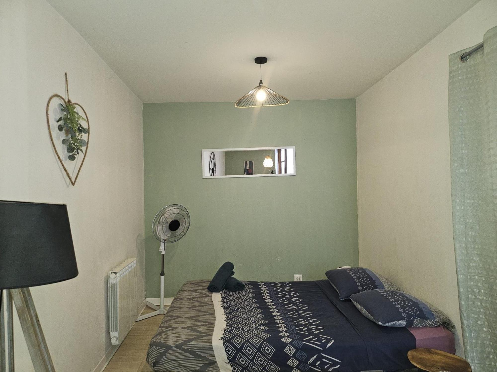 49 Centre-ville Box A Bagages Gratuits * Carcassonne