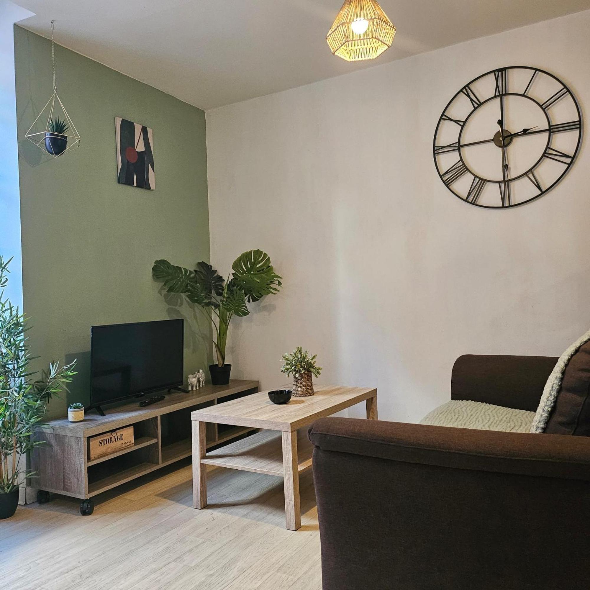 49 Centre-ville Box A Bagages Gratuits * Carcassonne